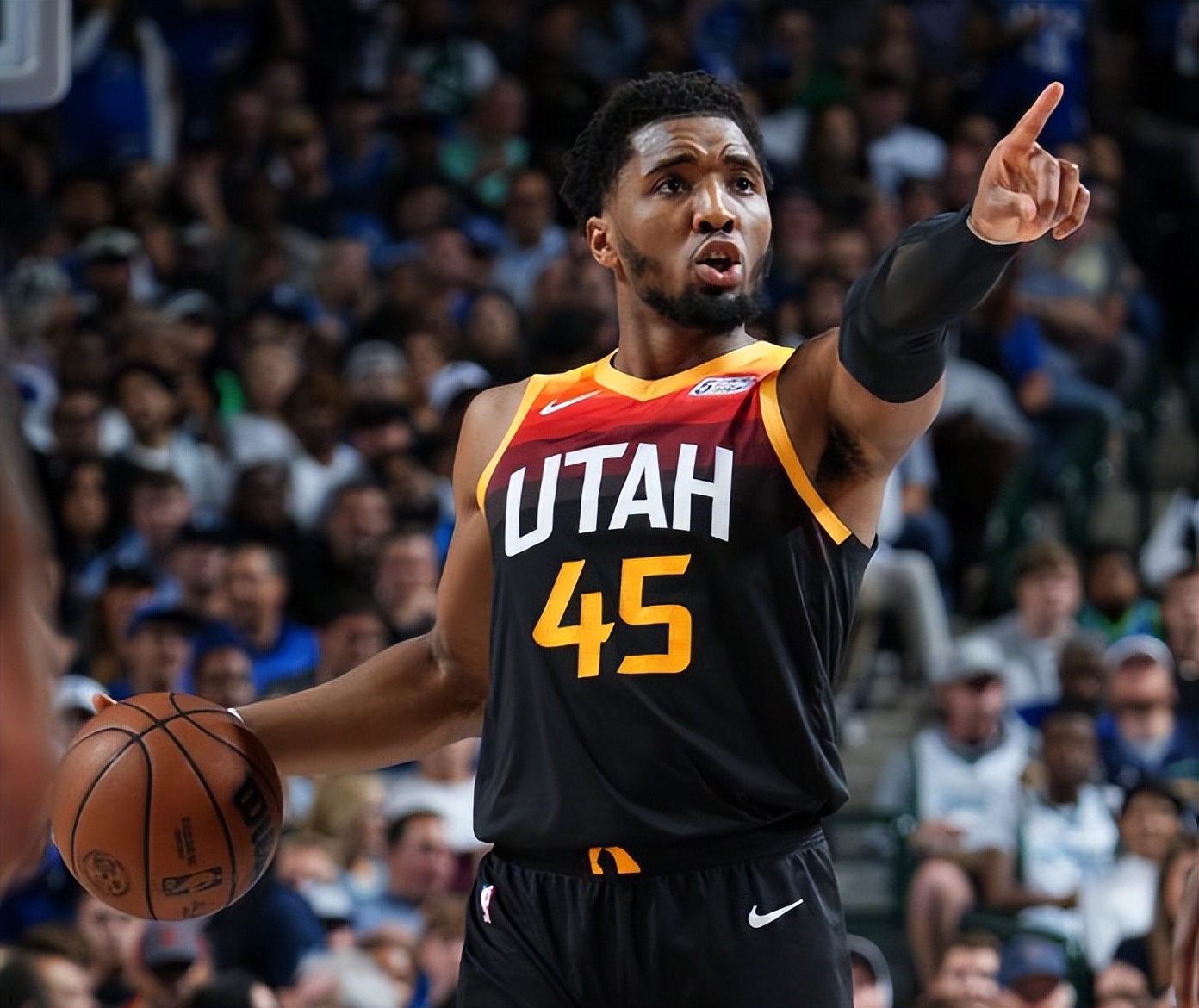 北城雷霆队鏖战皖江金雕队，棒球锦标赛击败，替补奇兵立功。重拾自信的夜晚的简单介绍-开云kaiyun链接